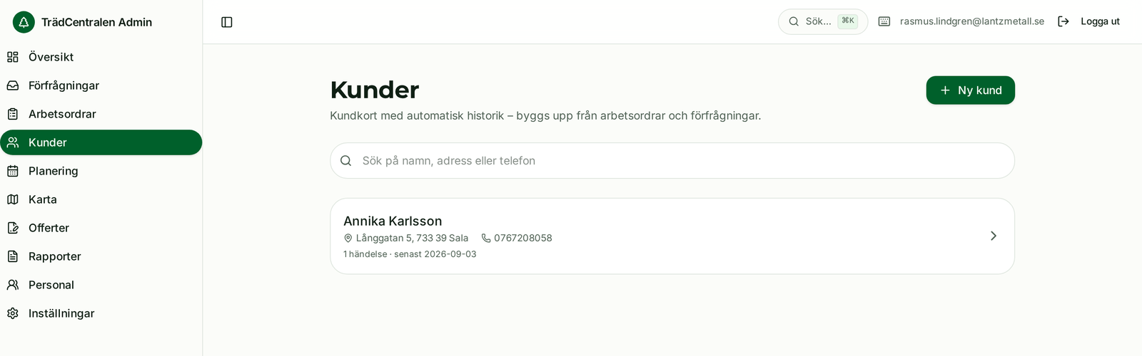 Kundlistan med sökfält och kundkort